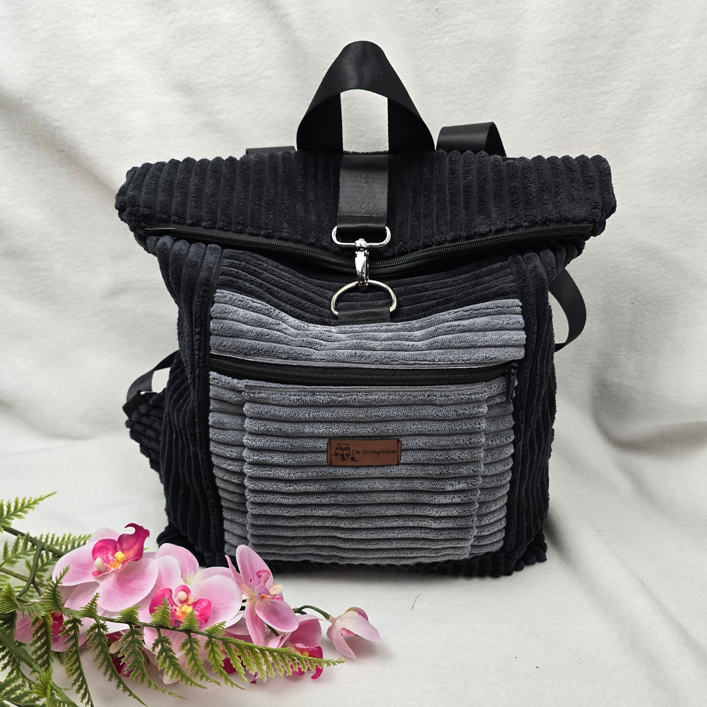 BackBert Handmade – Rucksack aus Cord, Gurt verstellbar, Geschenk für Frauen, Innen- u. Außentasche