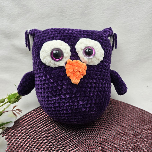 Frau Eule Lila - Amigurumi Häkeltier