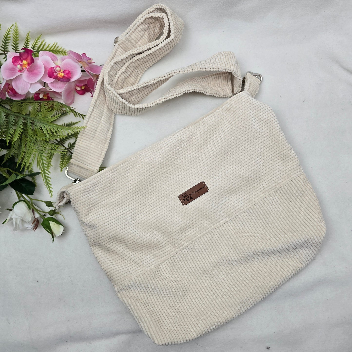 Cord-Handtasche CORDELIA TWIST Handtasche Umhängetasche Feincord Träger Innentasche Außentasche Crossbody