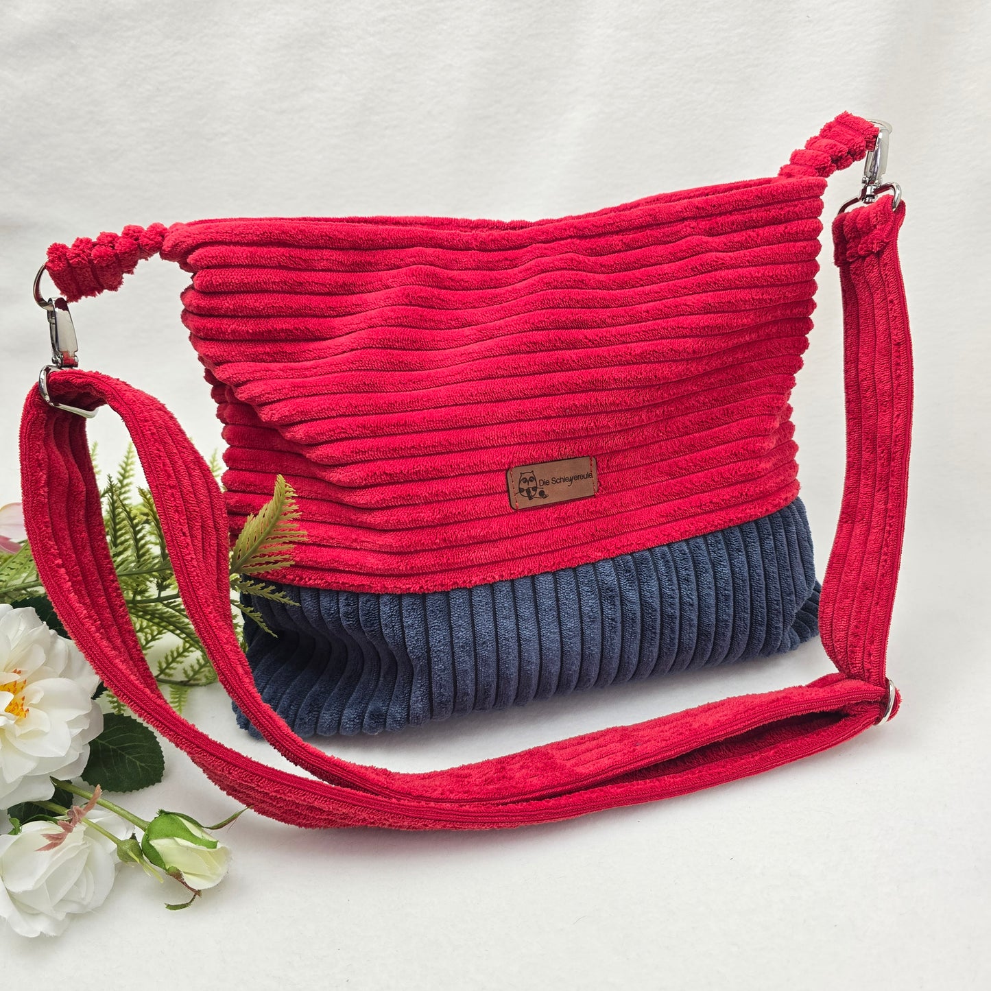 Cord-Handtasche CORDELIA CHUNKY Handtasche Umhängetasche Breitcord Träger längenverstellbar Innentasche Außentasche Crossbody