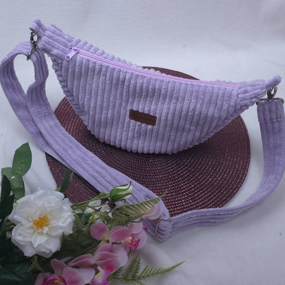 Moonika Chunky – handgemachte MoonBag aus Breitcord | Halbmondtasche mit austauschbarem Crossbody-Gurt