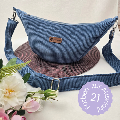 Moonika – handgemachte MoonBag aus Feincord | Halbmondtasche mit austauschbarem Crossbody-Gurt