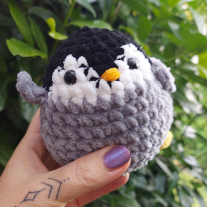 Gehäkelter Pinguin | Pingu | Stressball | Fidget Toy | Kuscheltier | Amigurumi | Plüschtier