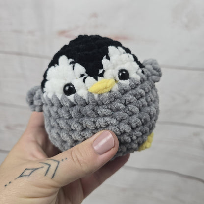 Gehäkelter Pinguin | Pingu | Stressball | Fidget Toy | Kuscheltier | Amigurumi | Plüschtier