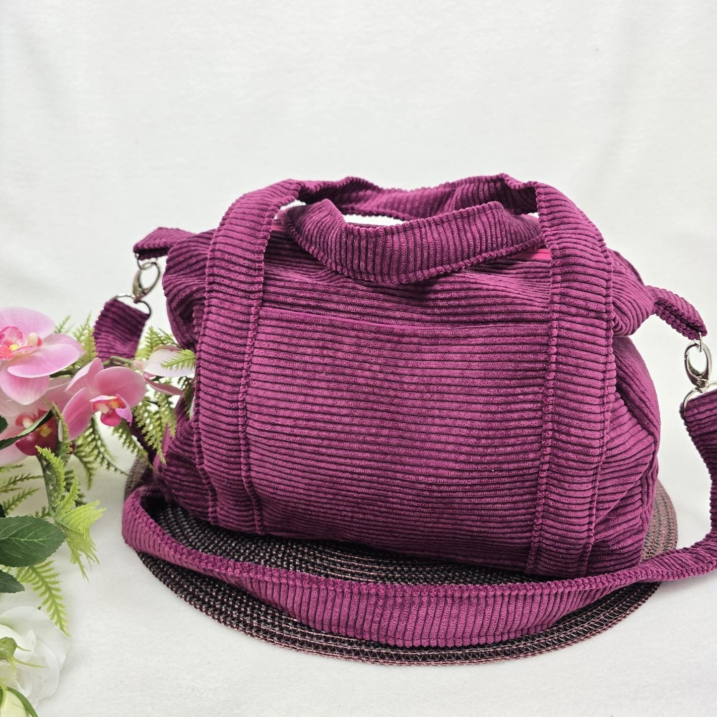 Cordtasche CORDULA | Handtasche | Umhängetasche | CrossBody | samtig flauschig Träger Innentaschen Außentaschen | 21 Farben