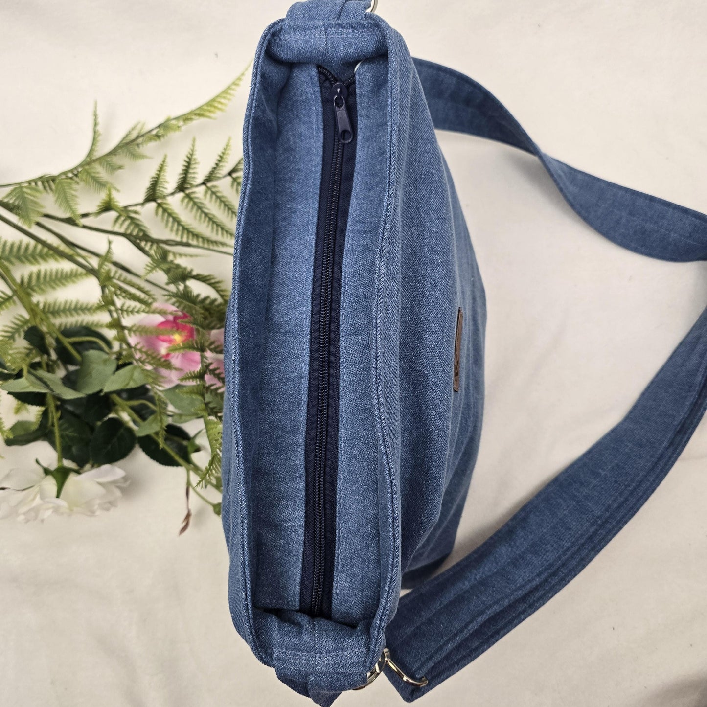 Jeans-Handtasche JEANNY Handtasche Umhängetasche Jeans Jeanstasche längenverstellbarer Träger Innentasche Außentasche Crossbody