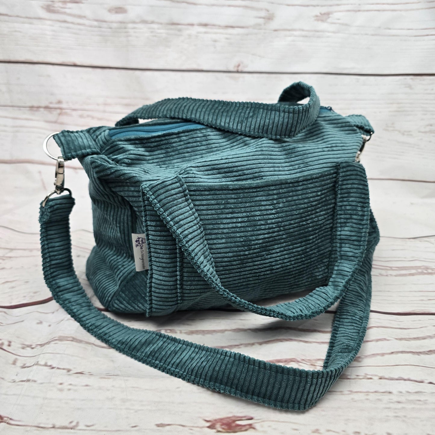 Cordtasche CORDULA | Handtasche | Umhängetasche | CrossBody | samtig flauschig Träger Innentaschen Außentaschen | 21 Farben
