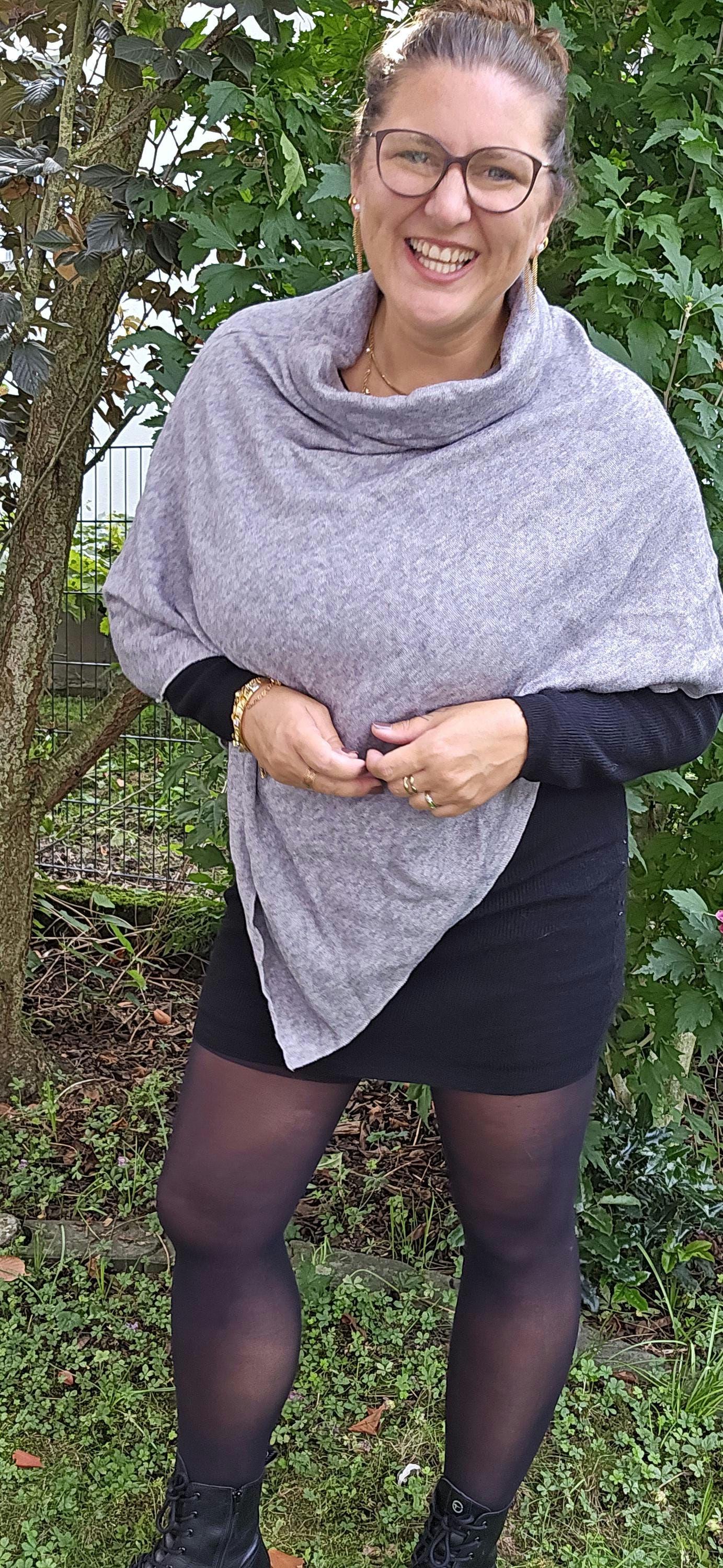 Poncho Damen | Kuschelkollektion | Feinstrick | One Size 32-50 | Strick Freinstrick Cape Umhang Winter Accessoires Handmade